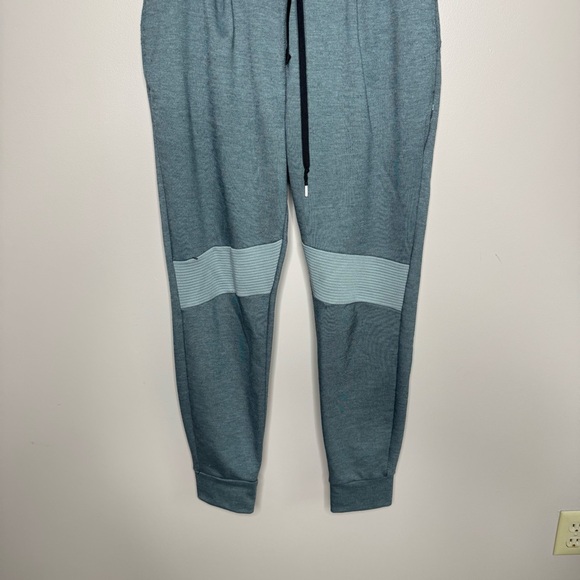 On Cloud blue green active sweatpants small - Picture 3 of 10